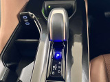 エレクトロシフトマチック、スム-ズな操作で運転を楽しめるよう、シフトポジションを電動で制御します。