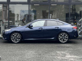 また、BMW正規認定中古車は、エマージェンシーサービスが自動付帯。24時間365日、皆様のカーライフをサポート致します。確かな安心のうえで、「駆けぬける歓び」をご堪能ください。