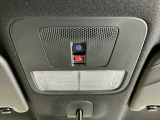 ホンダコネクトは事故や急病、あおり運転などのトラブル時に、ボタンひとつでオペレーターと通話でき、警察や消防への連携を迅速に行います。