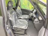 もちろん車内はキレイです♪よりクリーンな状態をキープしたいお客様には『ナノゾーンコート』がおすすめ!新型コロナウイルス対策や、除菌・消臭に効果を発揮し多くの方にご好評いただいております。