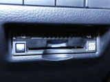 高速道路を賢く使うETC2.0装備です。高速道路とクルマが情報を連携して渋滞の迂回ルートや災害時の適切な誘導をしてくれたりします。