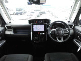 【運転席・インパネまわり】ハンドル・シート・フロアーなど隅々までプロによるクリーニング済み☆彡キレイな車内でドライブが一層快適にお楽しみいただけます!!