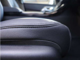 【運転席】シートを含めたインテリアは、全体的にきれいな状態が保たれています。