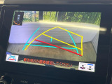 【バックカメラ】駐車時に後方がリアルタイム映像で確認できます。大型商業施設や立体駐車場での駐車時や、夜間のバック時に大活躍!運転スキルに関わらず、今や必須となった装備のひとつです!