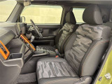 トヨタ中古車「まるごとクリーニング」施工済。外装はもちろん内装はシートを外して見えない所まで徹底洗浄しています。