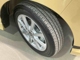 中古車をお選びいただく際に気になる走行距離や修復歴などに加えてキズ・凹みの有無・状態や消耗品の交換、今までの整備状況が &ldquo;ダイハツ認定中古車カルテ&rdquo;でわかります。