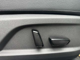 運転席パワーシート。