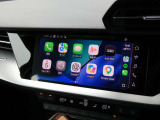 デジタル時代にふさわしいユーザーインターフェース、それがMMIタッチレスポンスです。ボタンやスイッチを減らし、スクリーンにナビゲーション、車両のセッティング、インフォテインメントを集約。