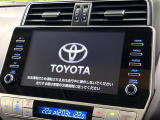 【メーカー純正ナビ】インテリアに溶け込むスタイリッシュな「専用設計」メーカーナビを装備♪視認性や操作性など基本性能にも優れ、より上質なカーライフをお楽しみいただけます。