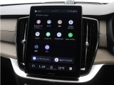 Google搭載のボルボなら、車内にいながら多彩なデジタルライフをお楽しみいただけます。Google Playから必要なアプリをダウンロードして、有意義な移動時間を楽しみましょう。