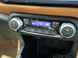 季節問わず簡単便利なオートエアコン!冬も快適シートヒーター付きです。