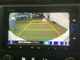 バックモニター付きで、車庫入れやバック時の後方確認をサポート。