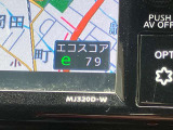 ナビゲーションの型番になります。