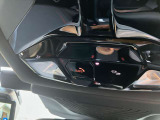 SOSコール装備しております☆例えばエアバックが展開するような事故が発生した時に、車両に搭載されている通信端末から自動的にBMW SOSコールセンターにSOSコールが発信されます。