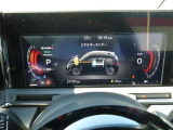 メーター内のディスプレイには車両情報を色々確認することが出来ます。