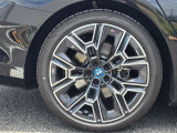 右後リヤ 275/35R20