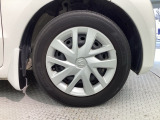 純正ホイール☆Honda車にぴったりなデザインのホイールカバー付です。