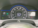 視認性の高いメーターで、速度や走行情報を確認しやすいです。運転に必要な情報を的確に捉え、快適なドライビングをサポート。
