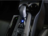 無段変速機(CVT)を搭載。有段変速機に存在する「変速ショック」が無いので、スムーズなアクセル操作が可能です♪
