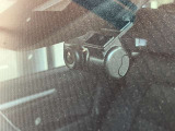 万が一の時に録画をして、映像として残しておける、2カメラドライブレコーダーを装備しています。