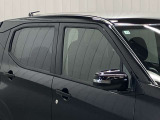 プラスチックバイザーがない分デザインもすっきり★洗車の時の窓拭きもラクラクです!