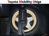スペアタイヤ装着車です。もしもの時に安心ですね。