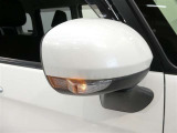 対向車からも視認性が向上するドアミラーになります
