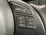 【クルーズコントロール】高速道路もラクラク走行。アクセルを離しても一定速度で走行ができ、長距離運転時の負担を軽減!加速・減速も簡単なスイッチ操作で調整できます。