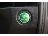 ECONスイッチの効果とあなたの運転で、クルマと力をあわせ「燃費向上=ガソリン代の節約=CO2 削減」のチャレンジをお楽しみください。