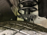 お車を安心してお乗りいただく為には、足回りの定期点検が欠かせません。サービスサポート(有償保証)では無料点検もご提供しており、安心のカーライフをお過ごしいただけるサポート体制が整っています。