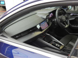 Audi認定中古車ならではの、品質の高い選りすぐりのお車を販売させて頂きます。アフターサービス・保証も全国のAudi正規ディーラーで実施頂けます。遠方のお客様もご安心ください。