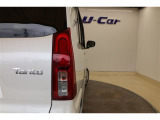 『U-Carつるた店はサービス工場も併設』 ※3ストール設備で買った後の整備も安心です※ 『U-Carつるた店はau携帯ショップも常設』 ※営業時間 AM9:30-PM5:00まで※