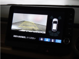 ◆リアワイドカメラシステム◆3種類の表示で後方確認をサポート♪セレクトレバーを「R」の位置に入れるとカメラ画像に切り替え。ノーマルビューでは従来のリアカメラと同様の標準的なビューで表示します!