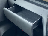 【グローブボックス】使いやすい引き出し式