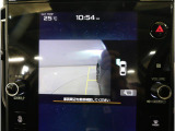 サイドビューカメラは、狭い道路での走行や左側への寄せに活躍。周囲の状況をしっかり確認でき、安全性を高める便利な機能です。