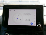 DCM(専用通信機)を装備したコネクティッドナビです。なおT-Connect契約により、令和10年11月まで無償でのご利用が可能です。詳しくは営業スタッフにお問い合わせください。