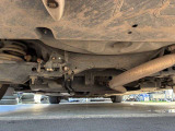 リアからの車下回りです。