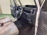 納車前にはプロのメカニックが点検、整備を行いますので安心してお乗り頂けます!!