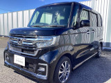 車名の由来:N-BOXの「N」は「New」「Nippon」「Norimono(乗り物)」「Next」のそれぞれの頭文字も含め「これからの新しい日本の乗り物を創造する」という意味合いを込めている。
