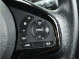◆アダプティブクルーズコントロール◆予め設定した車速内でクルマが自動的に加減速。前走車との適切な車間距離を維持しながら追従走行します。【LKAS】車線維持支援システムでステアリング操作を支援。