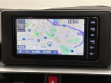 純正ナビを装備。タッチパネル式で使いやすく、お出かけもラクラクです。
