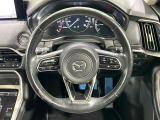 【純正革巻きステアリング】上質な革を使用することで、手にしっかり馴染みとても運転しやすいハンドルです♪