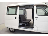 当店は全車『ロングラン保証』付!(1年間、距離無制限 HV車はHV保証付) 別途延長保証もご用意しております♪ ぜひ現車を確認にご来店ください