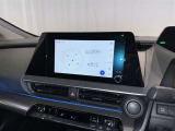 ディスプレイオーディオを装備。スマホとクルマをつなぐことで、これまでのナビに加えて、いろんなサービスが楽しめます。