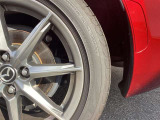 タイヤサイズは、195/50R16