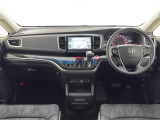 ★いつでも気持ちよく運転できて、使い勝手のいい収納や体をケアするシート、細部にまでこだわったインテリア♪