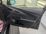パワーウィンドウのスイッチですよ。運転席に居ながら窓を開け閉めのコントロールできます。