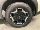 純正アルミホイールで、愛車をもっとカッコよく自動車メーカーが直接扱う純正アルミホイール。車種にマッチしたデザインで、愛車の個性を際立たせます。安全性や耐久性にも優れ、安心して使用できます。