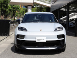 【認定中古車整備】ポルシェセンターでは納車前整備でエンジンルーム、下回りを含む全111項目の点検整備を行いまして、ご納車しておりますので安心してお乗り頂けます。