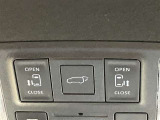 両側電動スライドドア付き、運転席にいながら開閉もラクラク